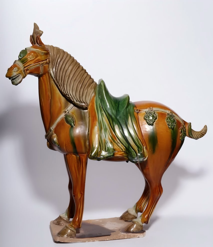 A Tang Dynasty three-colored horse ornament (1 of 9)