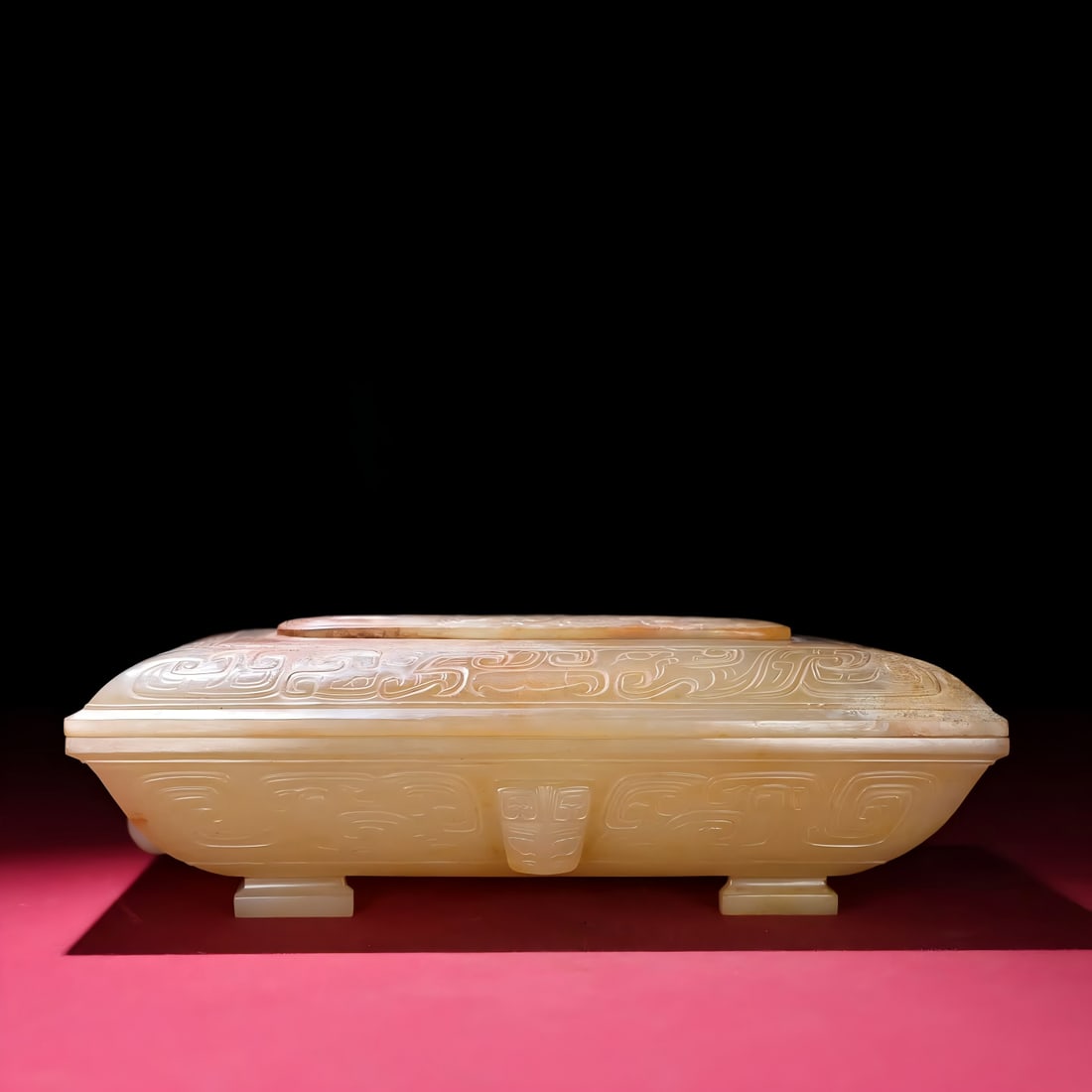 A Han Dynasty white jade square box: Han Dynasty white jade square box SIZE: 209x129x64mm W:1063g (The Dimensions Of All Batches Are Manually Measured.If You Need More Detailed Information, Please Contact Our Customer Service Before