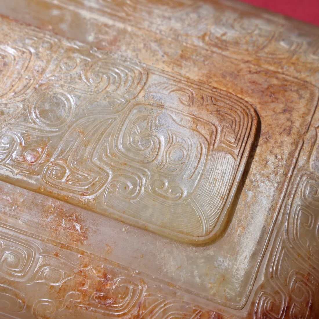 A Han Dynasty white jade square box - 9