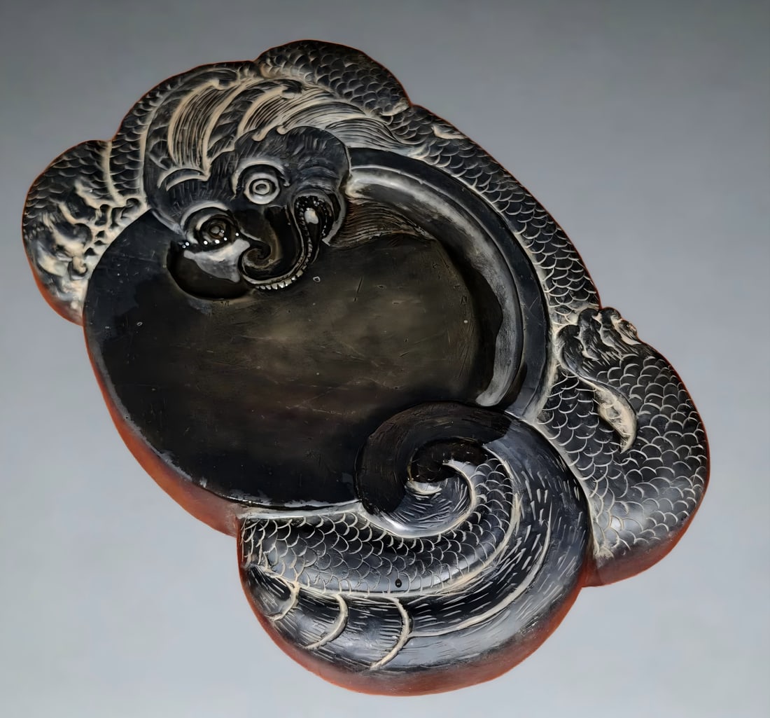 A dragon pattern end inkstone signed by Dong Gao - 5