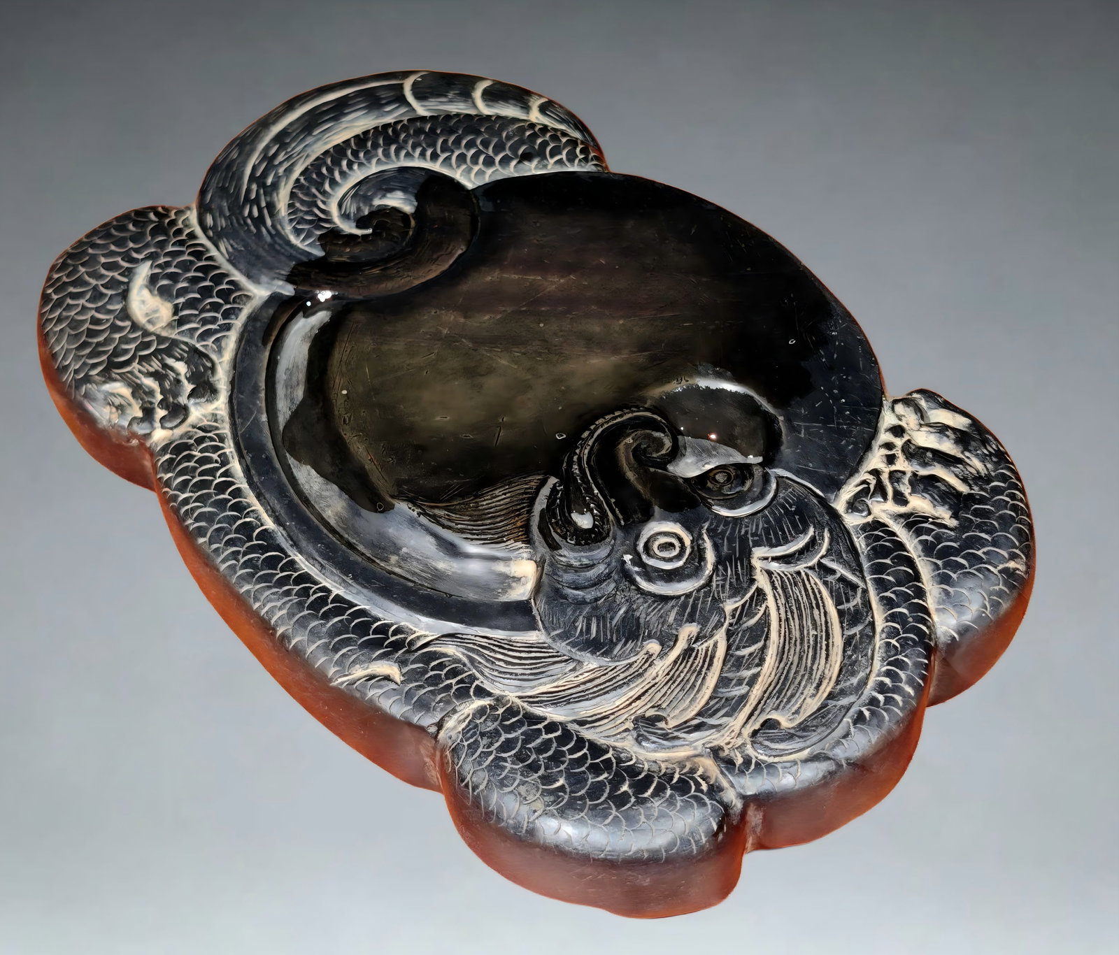 A dragon pattern end inkstone signed by Dong Gao - 7