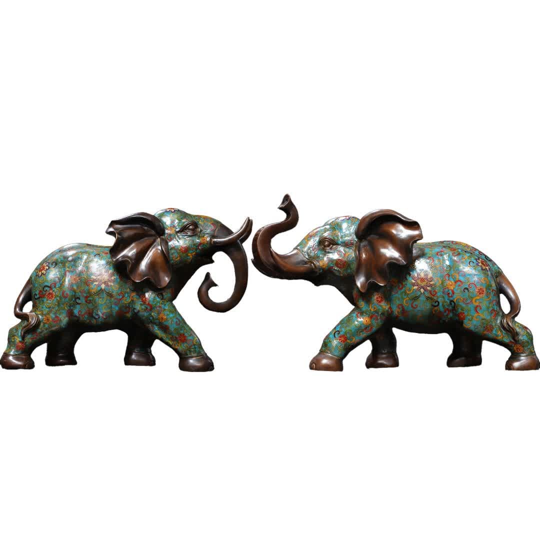 A Qing Dynasty cloisonné cloisonné enamel color peace elephant ornament: Qing Dynasty cloisonné cloisonné enamel color peace elephant ornament SIZE: Data L: 46cm W: 20cm H: 27cm W: 19.86kg (The Dimensions Of All Batches Are Manually Measured.If You Need More Detailed