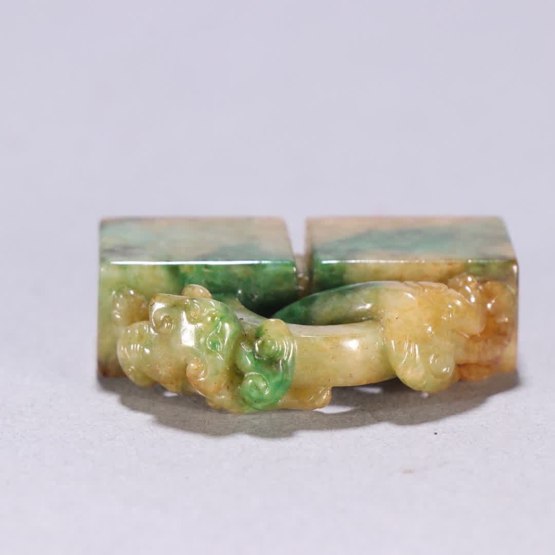 A Qing Dynasty jade dragon button double seal - 8