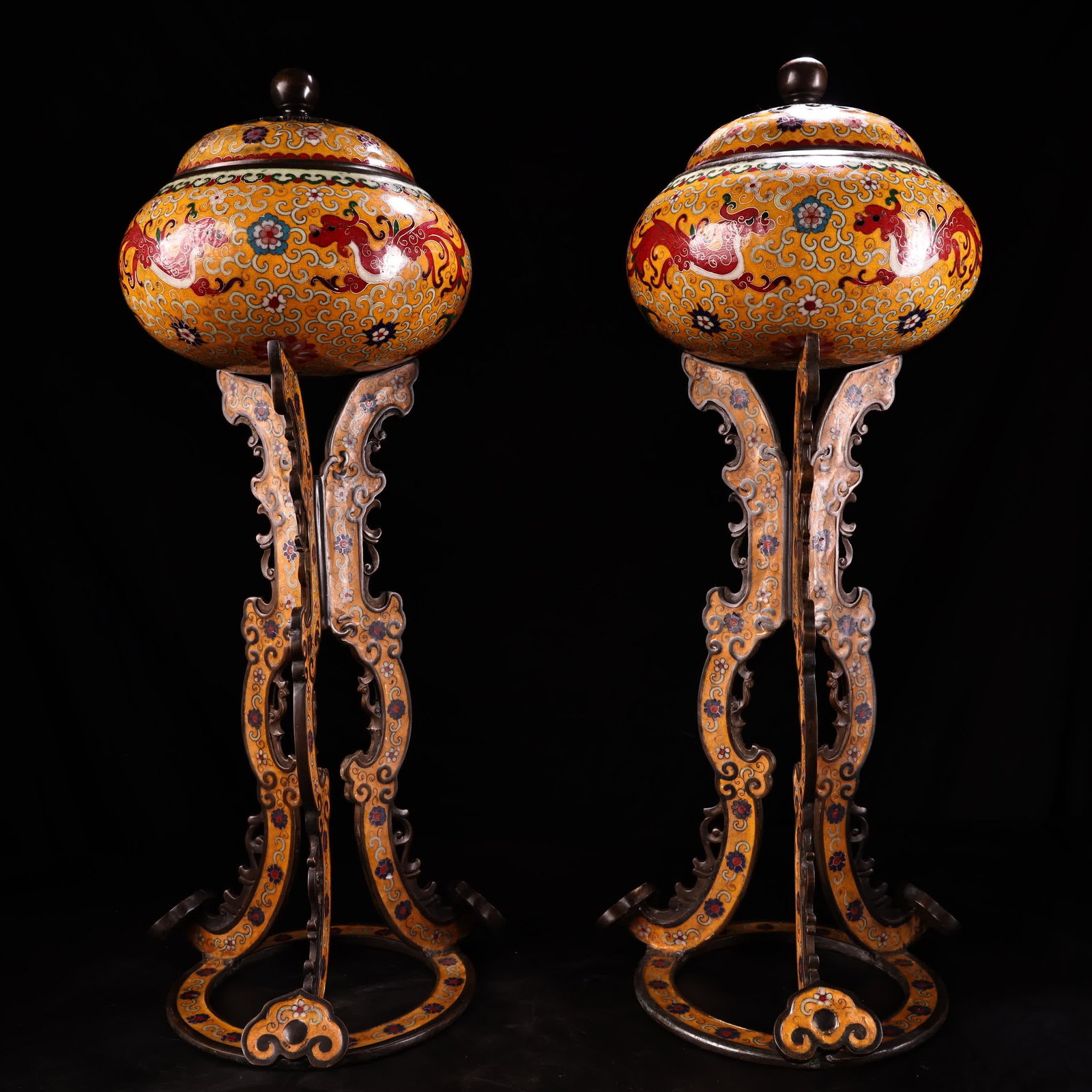 A pair of Qing Dynasty copper carved cloisonné enamel colored Jingtai high-legged blue incense: Qing Dynasty copper carved cloisonné enamel color A pair of Jingtai high-legged blue incense burners SIZE: Single W: 9500g H: 70cm W: 24cm (The Dimensions Of All Batches Are Manually Measured.If You