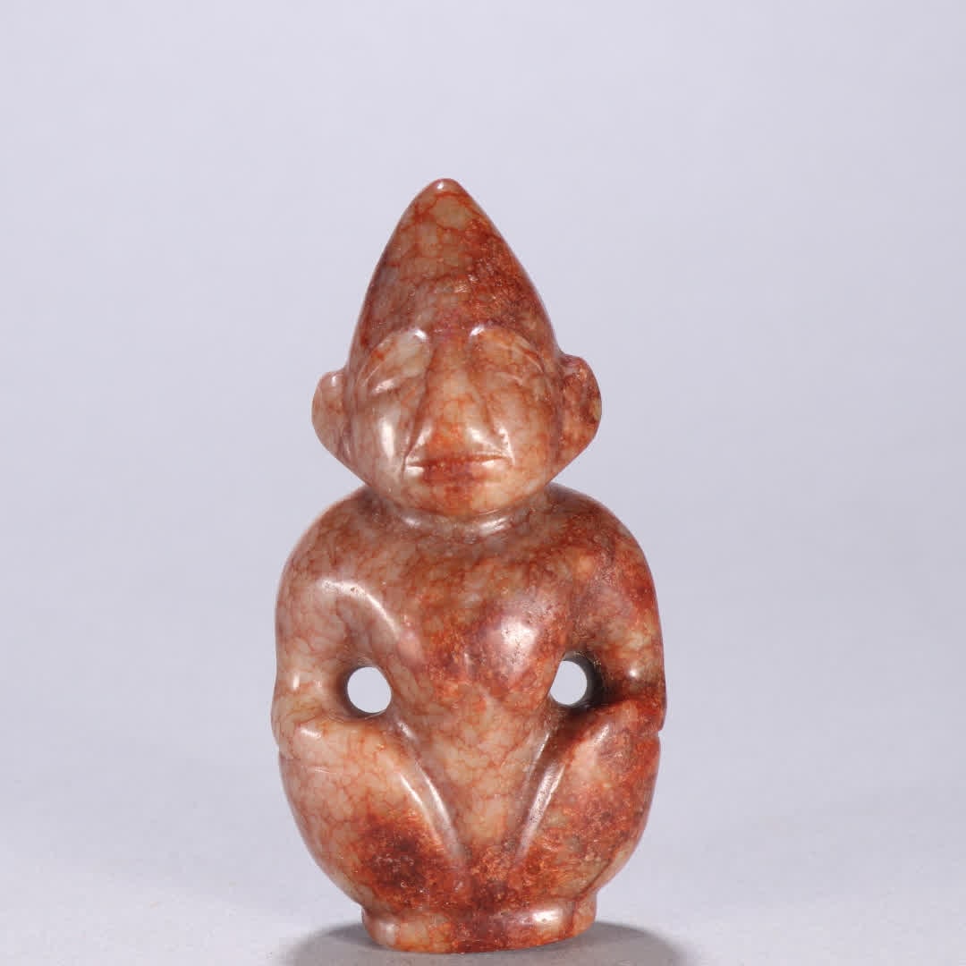 A piece of Hongshan culture river grinding jade sun god: Hongshan culture River mill jade sun god SIZE: H:9.3cm W:4.8cm W:167.5g (The Dimensions Of All Batches Are Manually Measured.If You Need More Detailed Information, Please Contact Our Customer Service