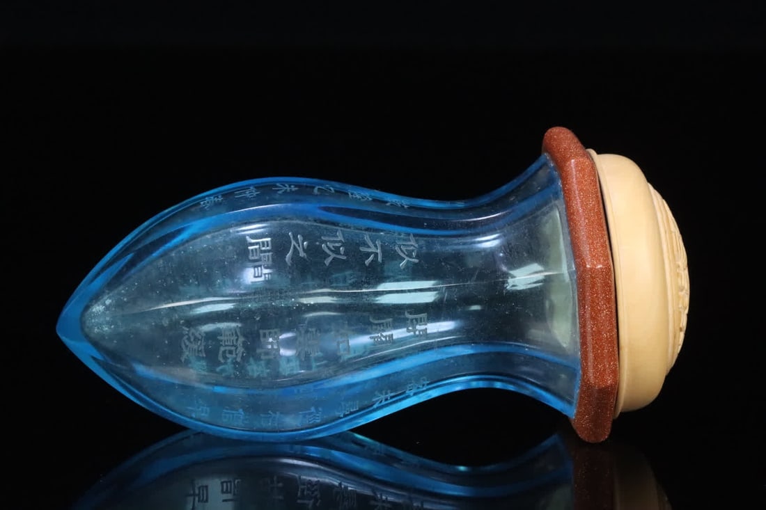 A Qing Dynasty Qianlong imperial poem glazed cricket jar (1 of 9)