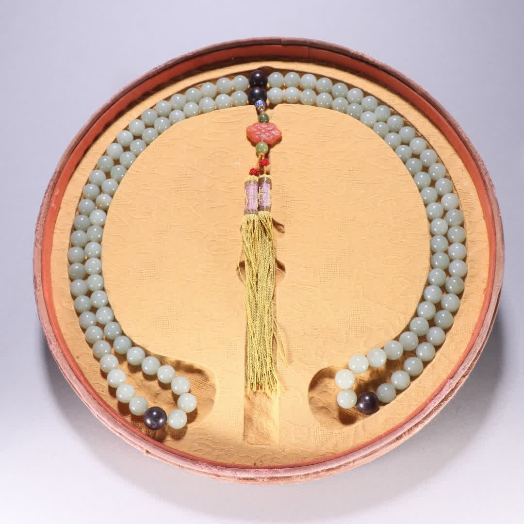 A piece of Qing Dynasty Hetian jade 108 Buddha beads (1 of 9)
