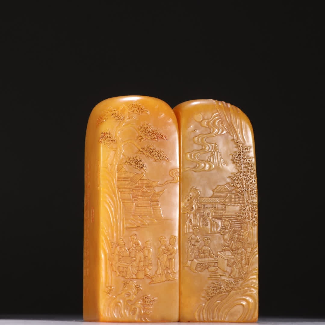 A pair of poetry seals of Tian Huangshi landscape characters in the Qing Dynasty: A pair of poetry seals of Tian Huangshi landscape characters in the Qing Dynasty SIZE: H: 11.6cm W: 4.2cm Total W: 990g (The Dimensions Of All Batches Are Manually Measured.If You Need More Detailed I