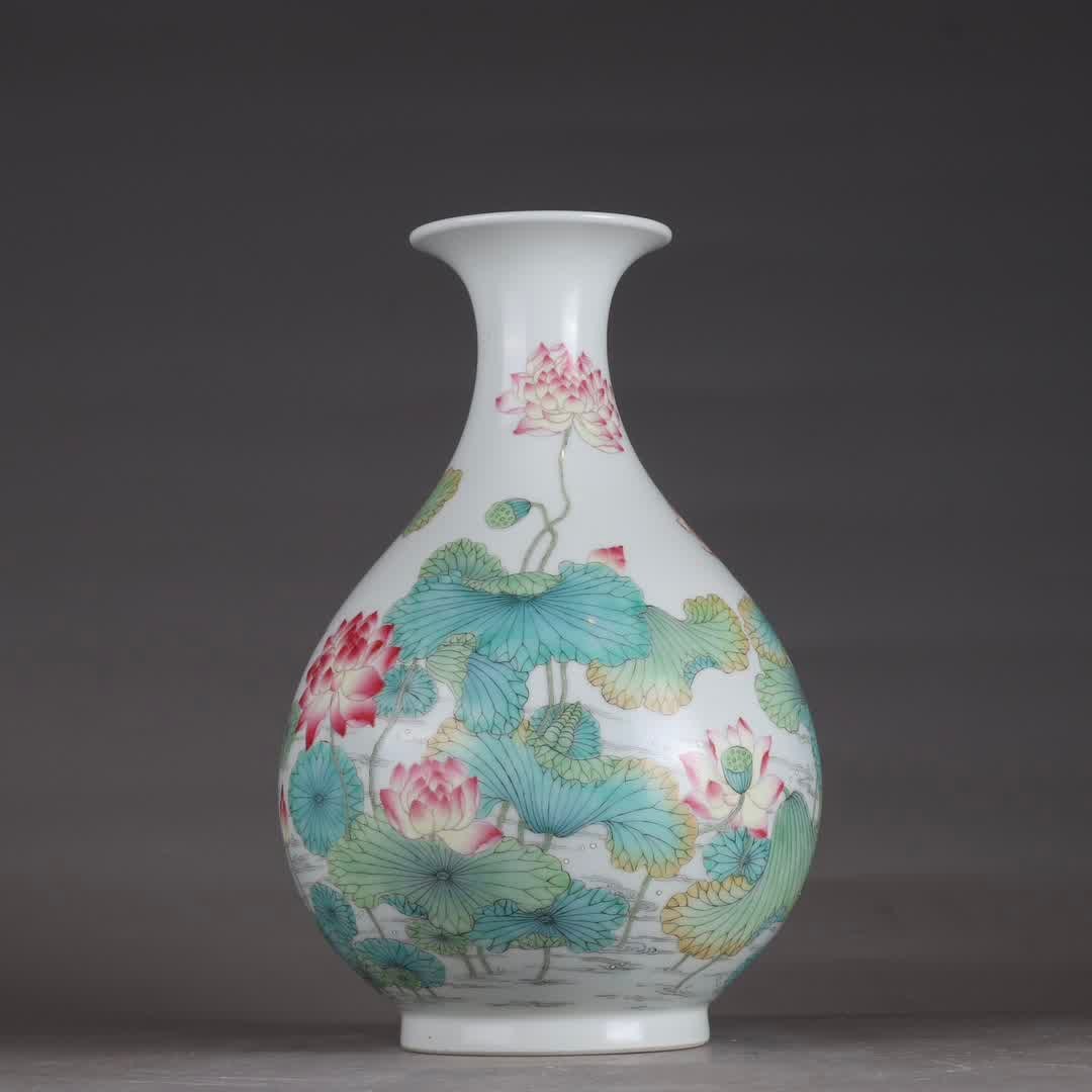 A piece of Qing Dynasty Yongzheng pastel lotus pattern jade pot spring (1 of 9)