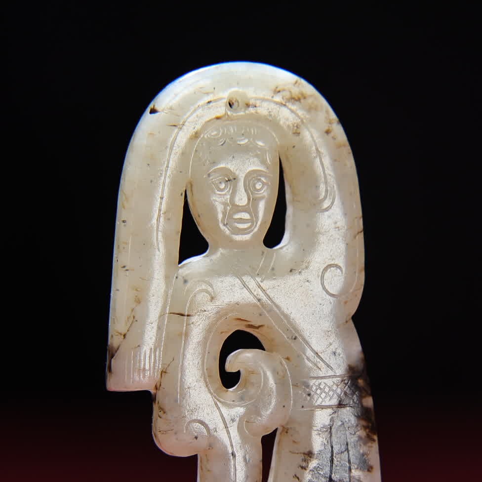 A Han Dynasty jade mercury dancer wears - 5