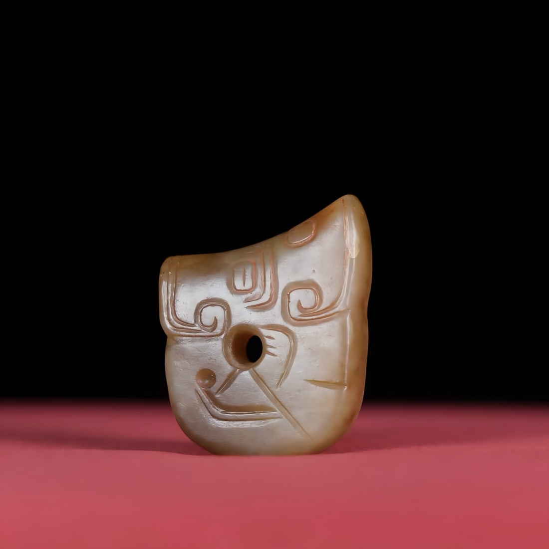 A Han Dynasty jade microcalcified pig dragon ornament (1 of 9)