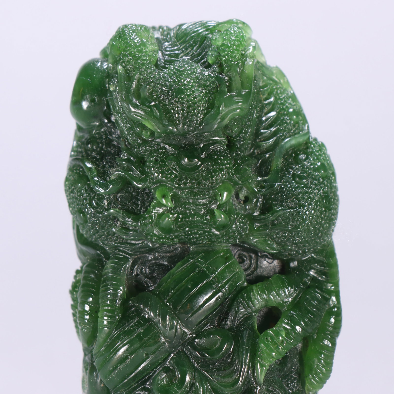 A jasper dragon-shaped handle - 2