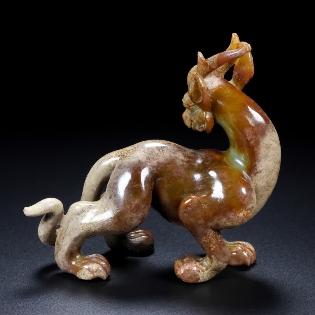 A Han Dynasty jade beast - 6