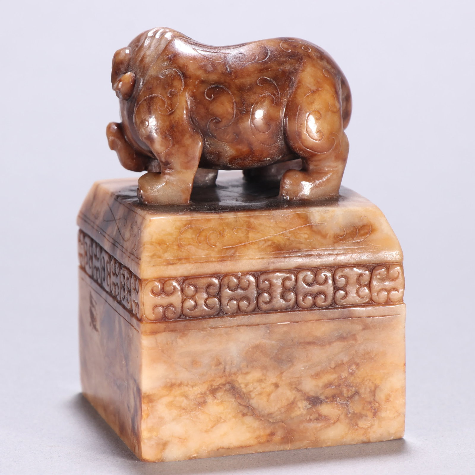 A Han Dynasty Hetian jade elephant button seal - 5