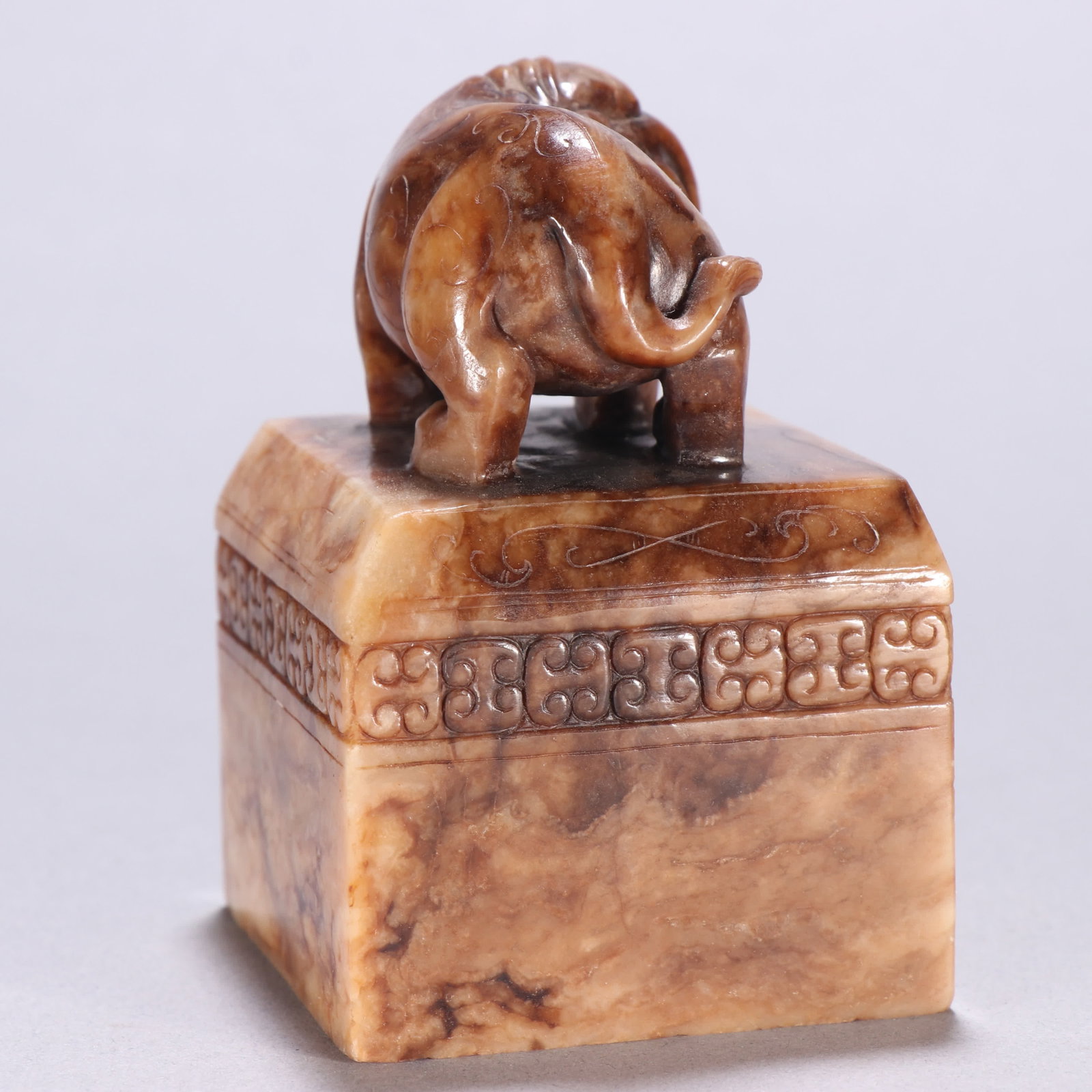 A Han Dynasty Hetian jade elephant button seal - 7