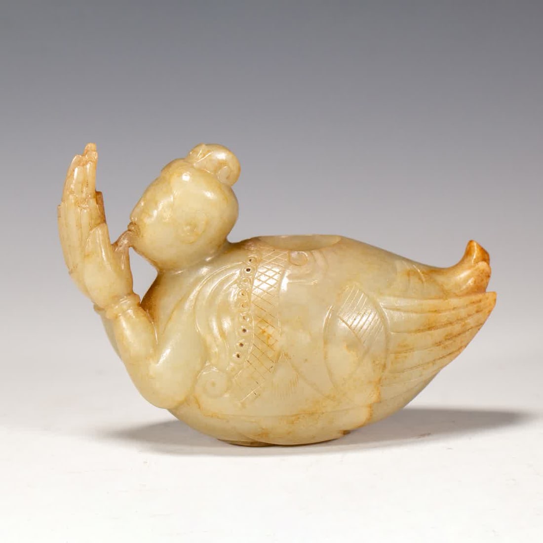 A Qing Dynasty Hetian jade human face fish body water bowl: Qing Dynasty Hetian jade human face fish body water bowl SIZE: L:8.5cm W:3.6cm H:6cm W:140g (The Dimensions Of All Batches Are Manually Measured.If You Need More Detailed Information, Please Contact O