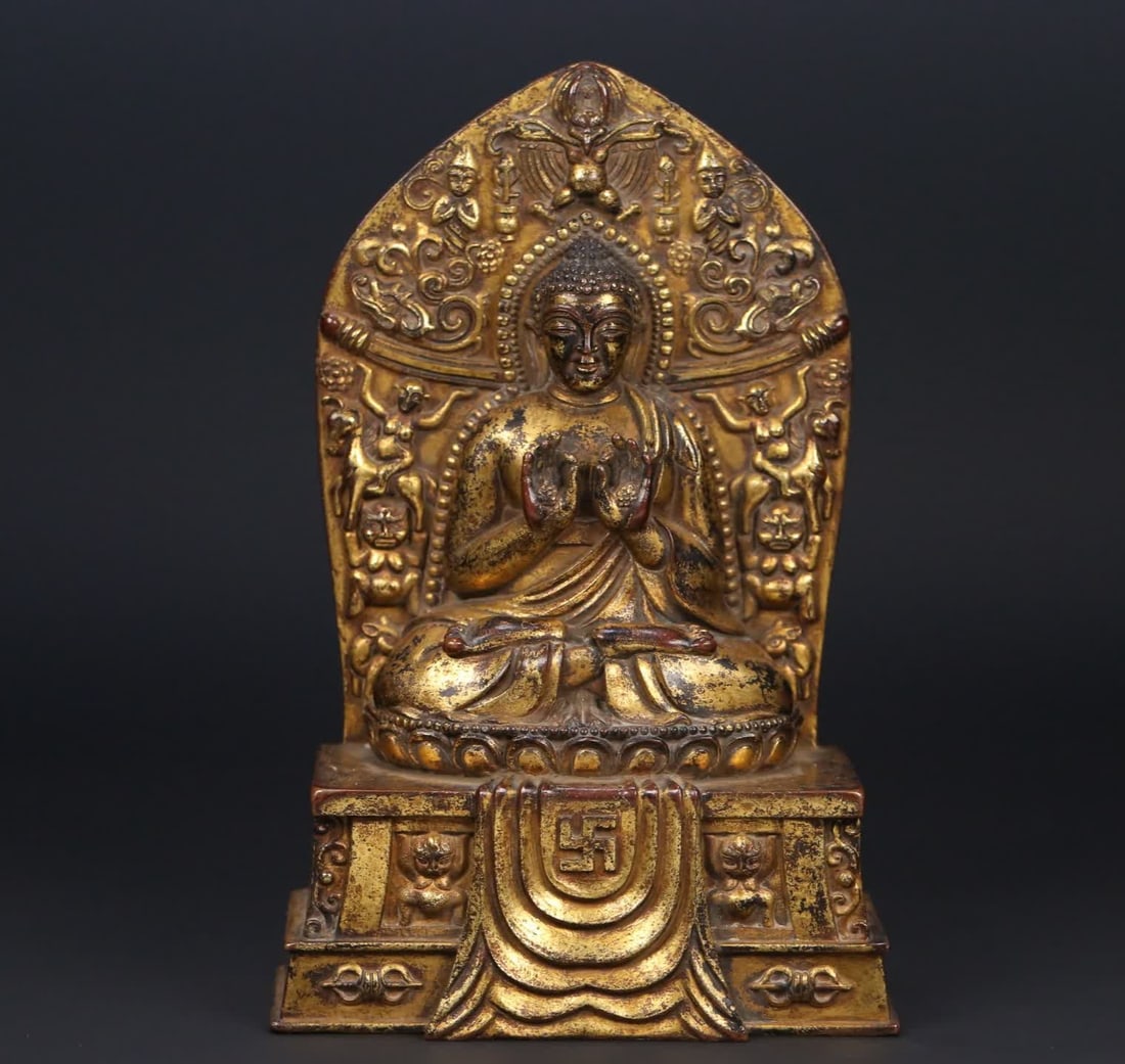 A bronze gilt statue of the Buddha of the Song Dynasty Liao Buddha (1 of 9)