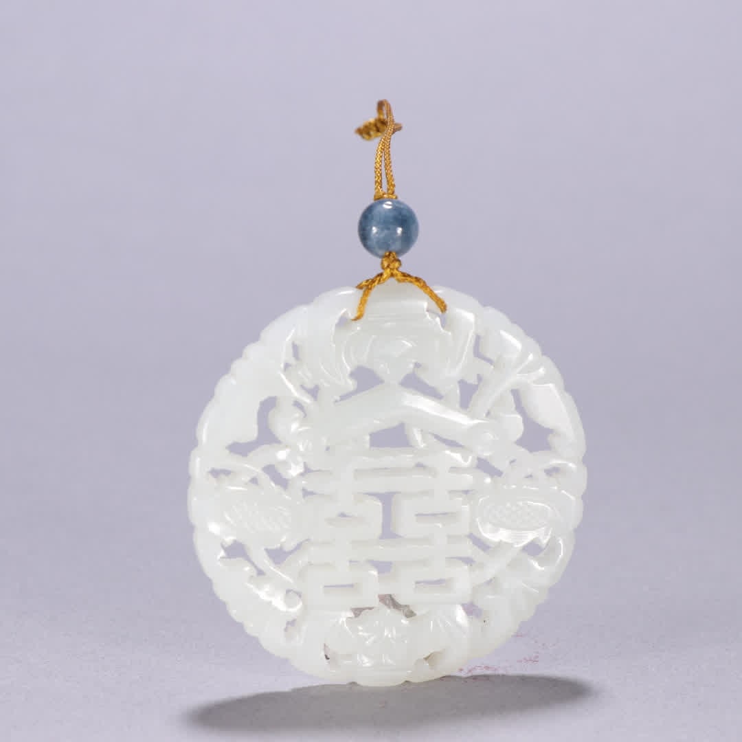 A Qing Dynasty Hetian jade joy pendant: Qing Dynasty Hetian Yuxi Zi Pei SIZE: W:5.5cm W:26g (The Dimensions Of All Batches Are Manually Measured.If You Need More Detailed Information, Please Contact Our Customer Service Before Bidding.)
