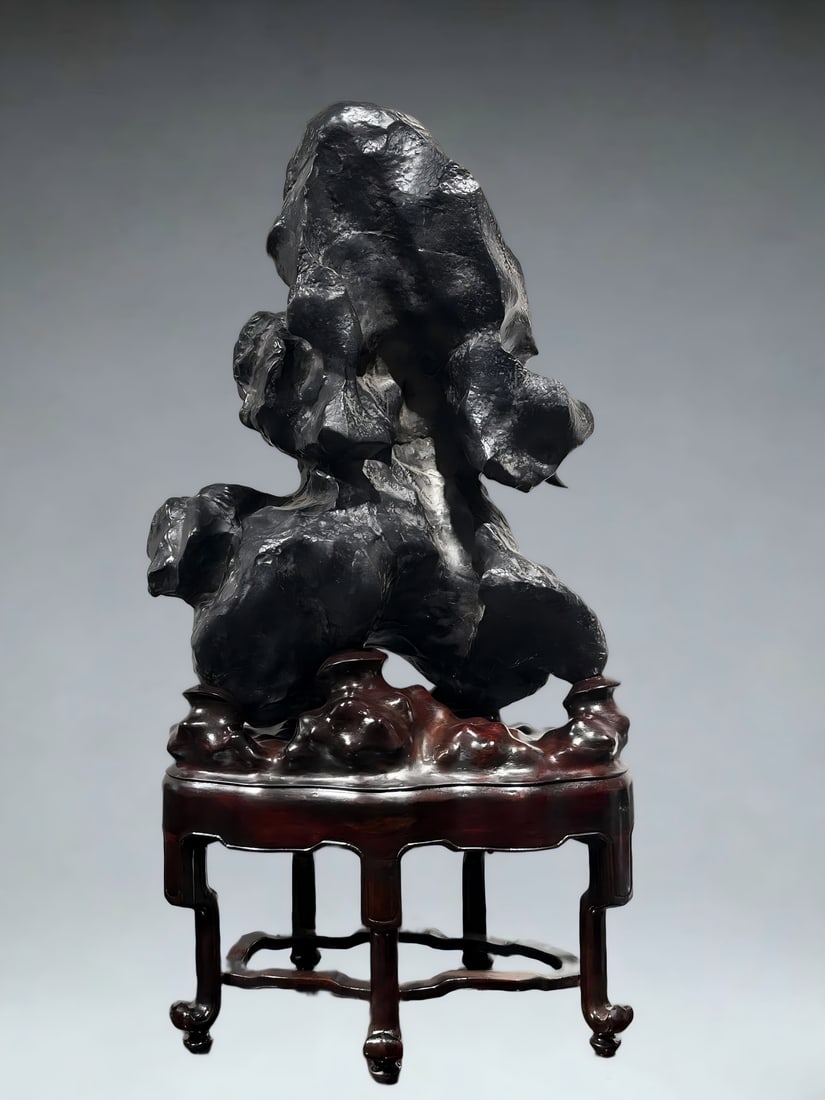 A Qing Dynasty Lingbi Shishanzi study ornament: Qing Dynasty Lingbi Shishanzi study ornament SIZE: H:80cm W:42cm T:20cm (The Dimensions Of All Batches Are Manually Measured.If You Need More Detailed Information, Please Contact Our Customer Service 