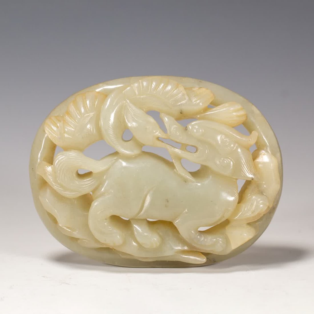 A piece of Hetian jade wall in the Qing Dynasty (1 of 7)