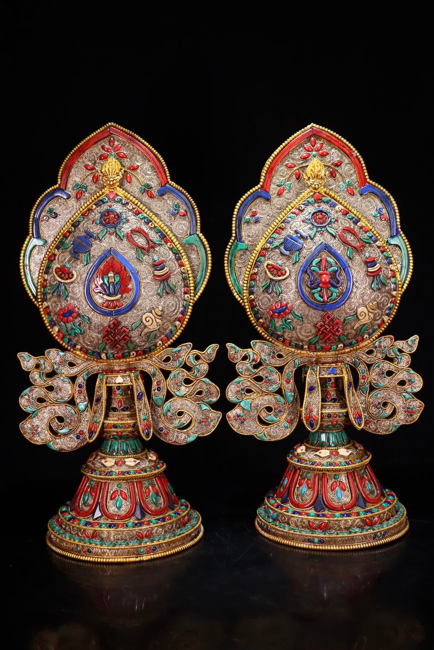 A piece of Qing Dynasty copper-gilt gilt silver cloisonné inlaid with gemstones eight auspicious (1 of 9)