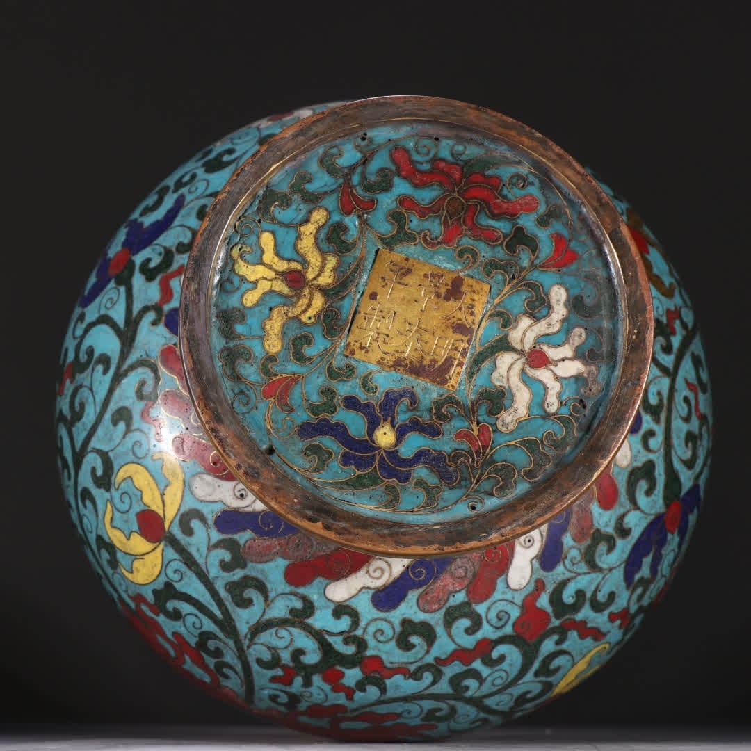 A Ming Dynasty copper gilt cloisonné double phoenix pattern bottle - 9
