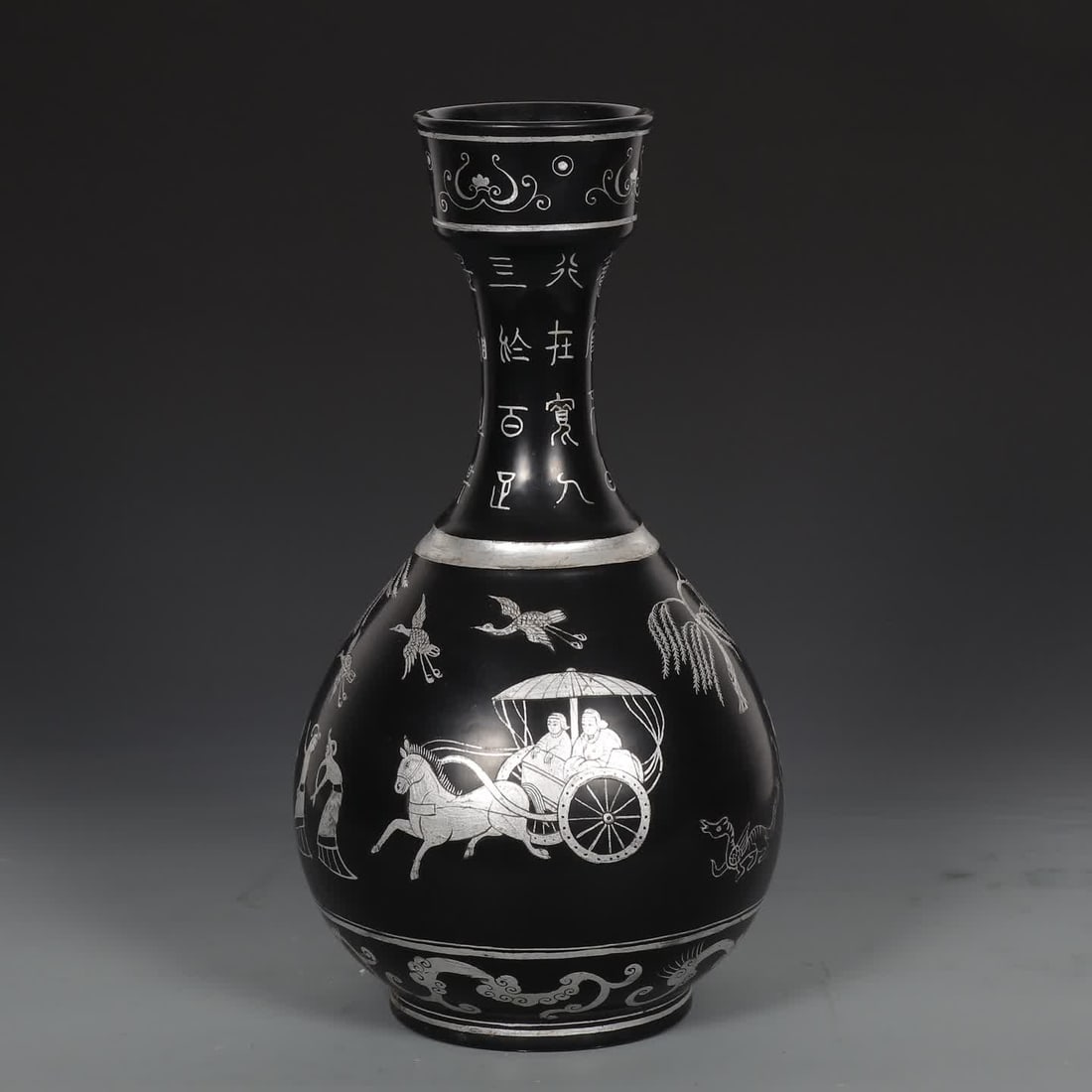 A large open bottle with a silver figure pattern in the Song Heiru kiln: Song Heiru kiln silver figure pattern large open mouth bottle SIZE: H: 40.5cm MouthD: 10.2cm Belly diameter 21.5cm (The Dimensions Of All Batches Are Manually Measured.If You Need More Detailed Inform