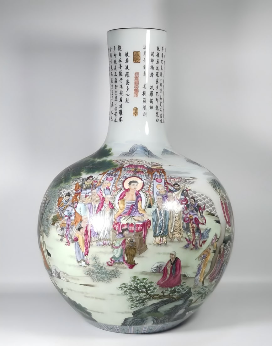 A piece of Qing Dynasty Qianlong enamel color immortal gathering paramita heart sutra ball bottle: Qing Dynasty Qianlong Enamel color immortal gathering paramita heart sutra heavenly ball bottle SIZE: H: 56cm MouthD: 11cm Belly diameter 38cm (The Dimensions Of All Batches Are Manually Measured.If