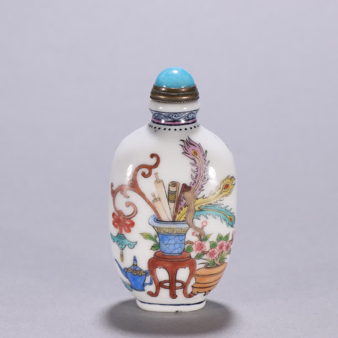 A Qing Dynasty pastel Bogutu snuff bottle: Qing Dynasty pastel Bogutu snuff bottle SIZE: H:8cm W:4.1cm W:59.2g (The Dimensions Of All Batches Are Manually Measured.If You Need More Detailed Information, Please Contact Our Customer Service