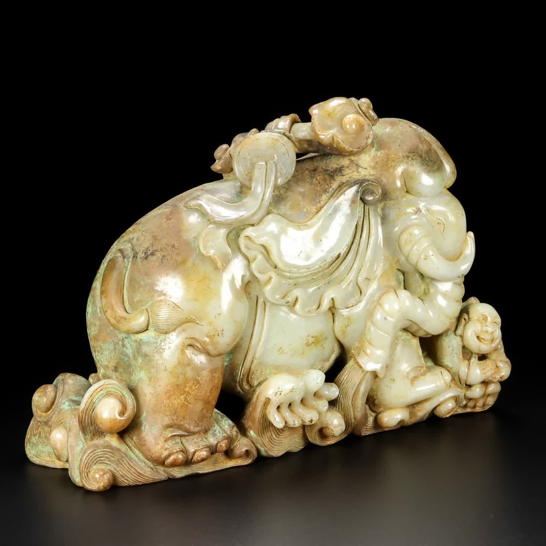 A Ming Dynasty jade elephant - 4