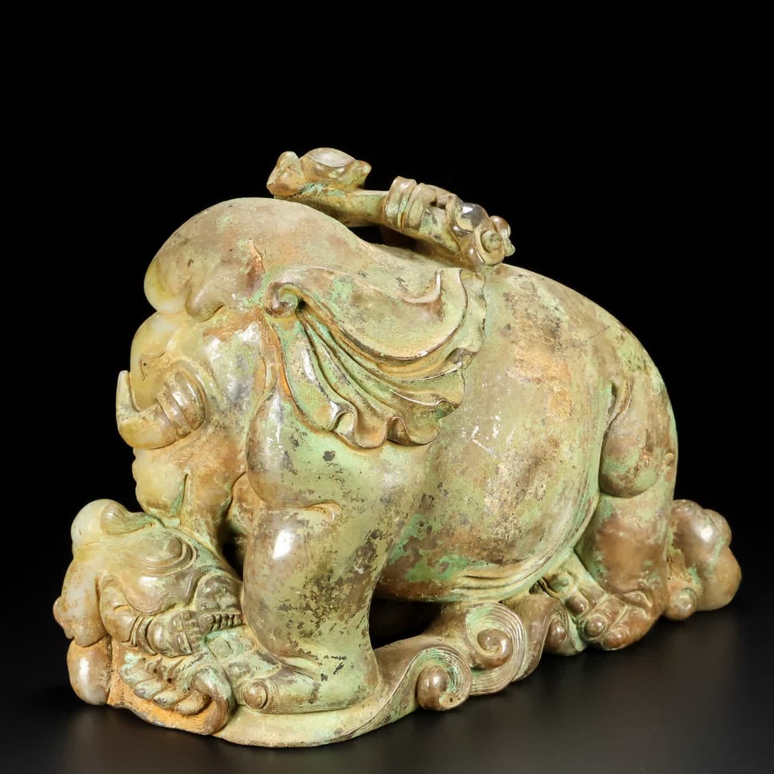 A Ming Dynasty jade elephant - 7