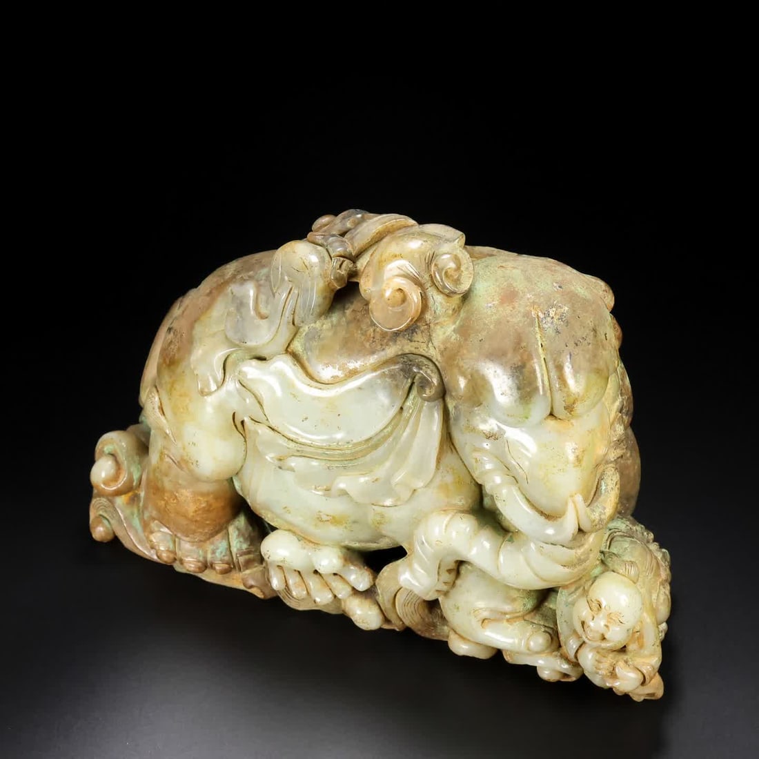 A Ming Dynasty jade elephant - 9