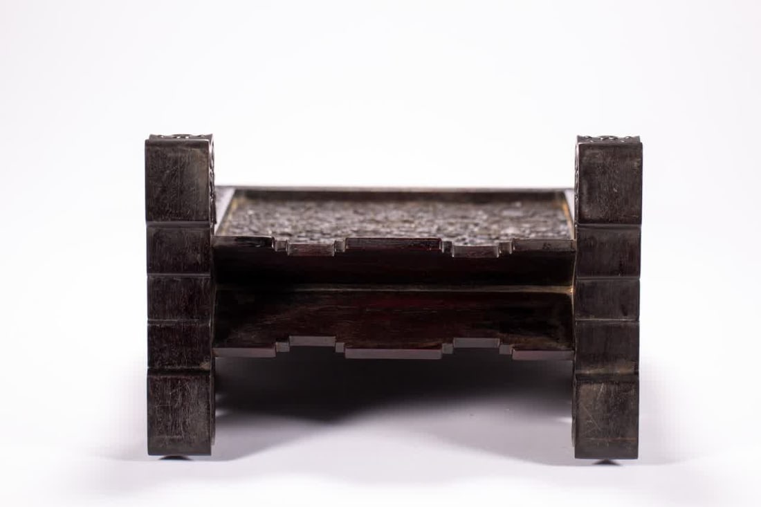 A Qing Dynasty rosewood dragon pattern interstitial screen - 9