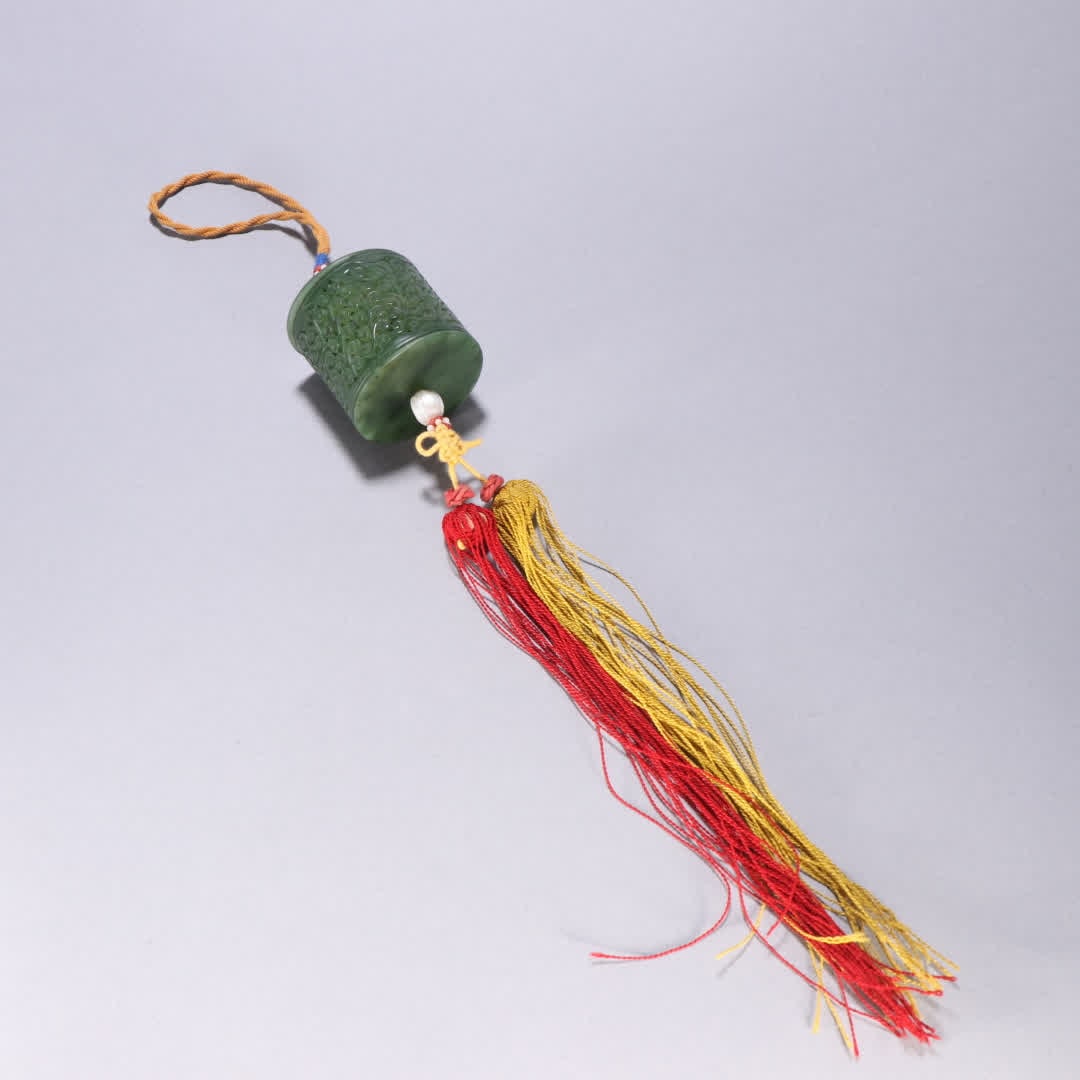 A Qing Dynasty jasper pattern sachet pendant - 3