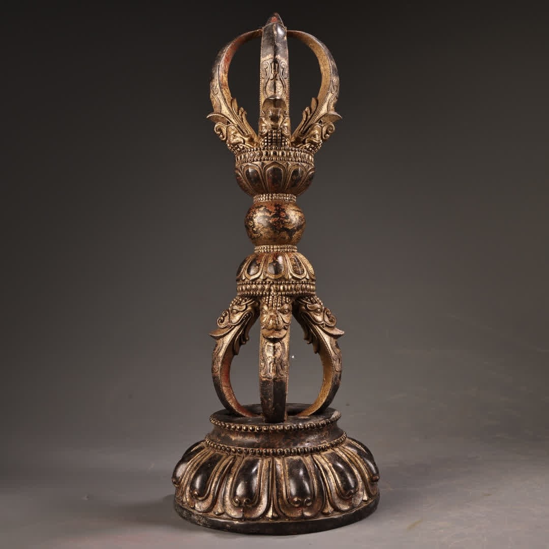 A Qing Dynasty copper clay gold five-strand Dorje magic vessel (1 of 9)
