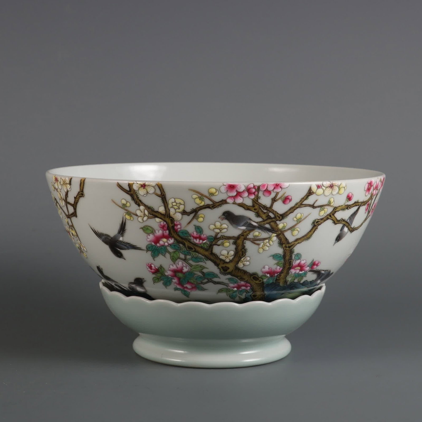 A pastel made in the Qianlong year of the Qing Dynasty was happy to turn the eyebrows and turn the (1 of 9)