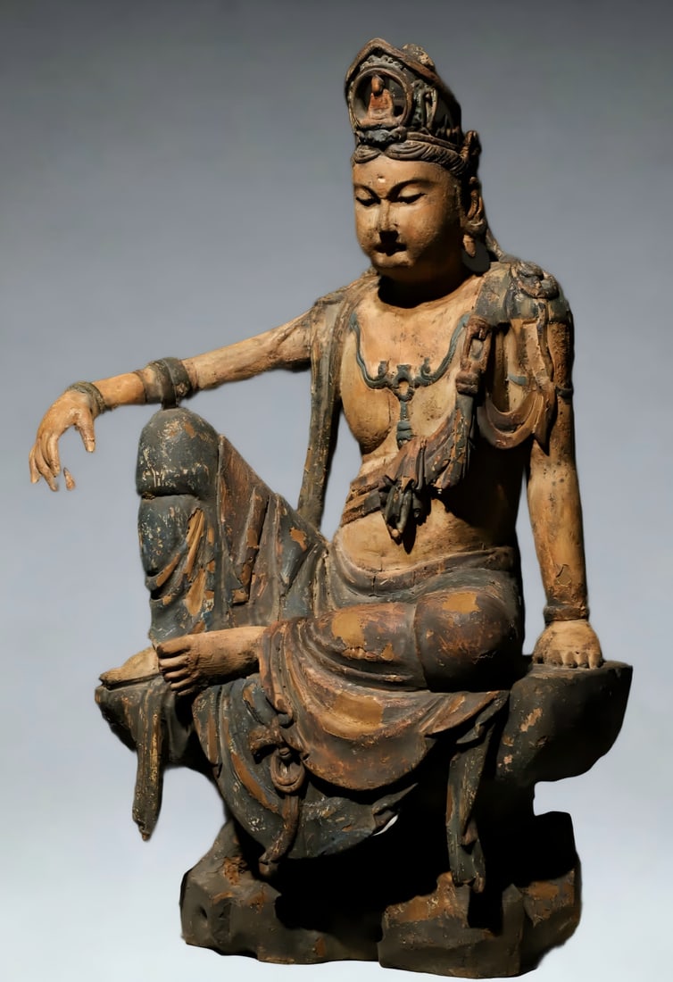 A Ming Dynasty wood carving lacquered gold free Guanyin sitting on the mountain (1 of 9)