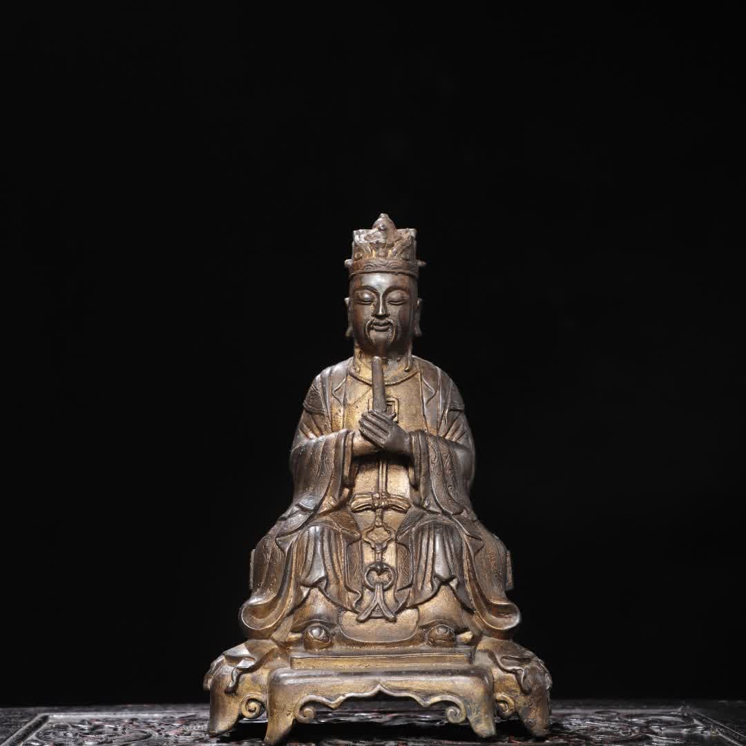 A statue of a Qing Dynasty bronze and gold civil official: Qing Dynasty bronze rubbing gold civil official statue SIZE: H:23cm W:15cm T:11cm W:1.45kg (The Dimensions Of All Batches Are Manually Measured.If You Need More Detailed Information, Please Contact Ou