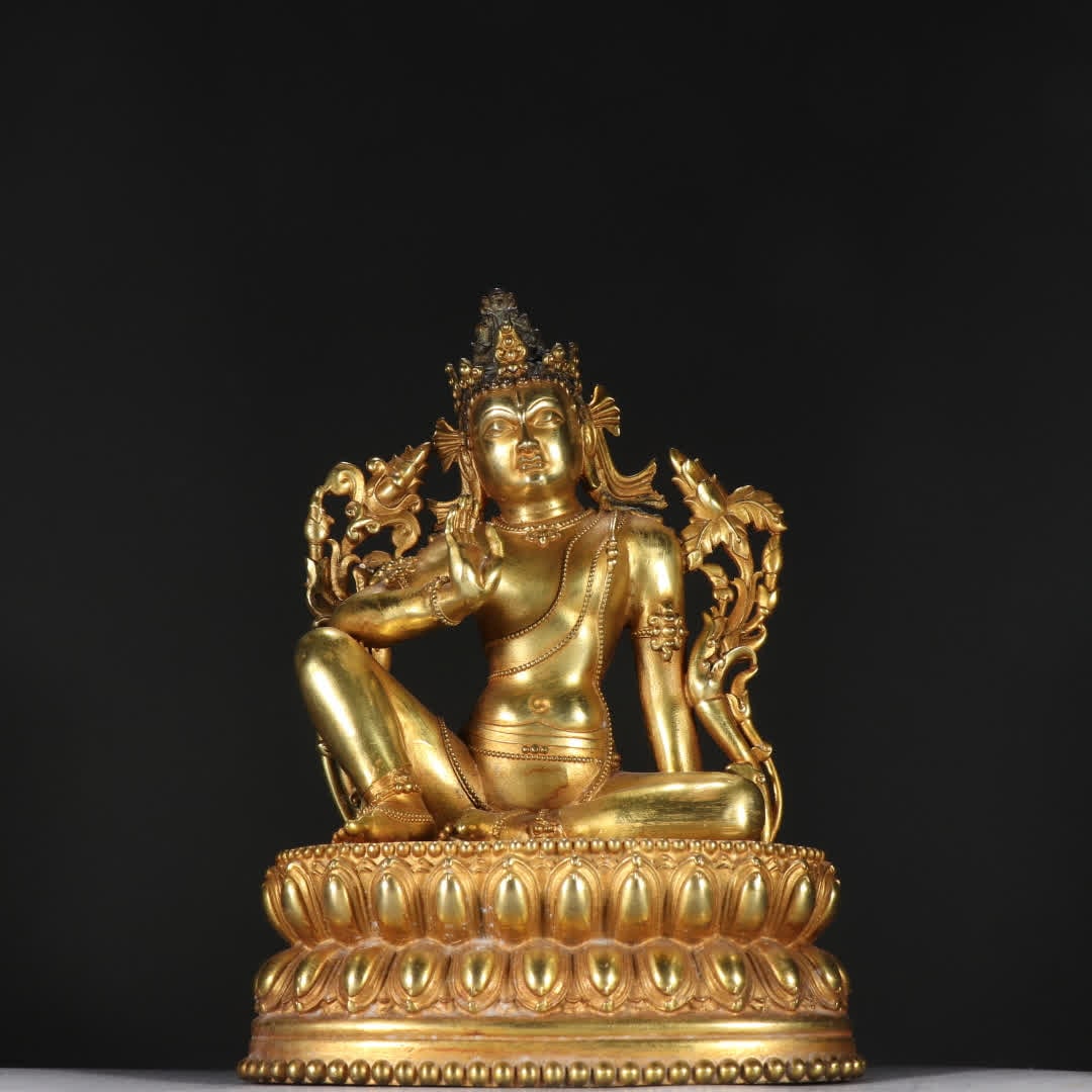 A bronze gilt Tara statue of the Qing Dynasty (1 of 9)