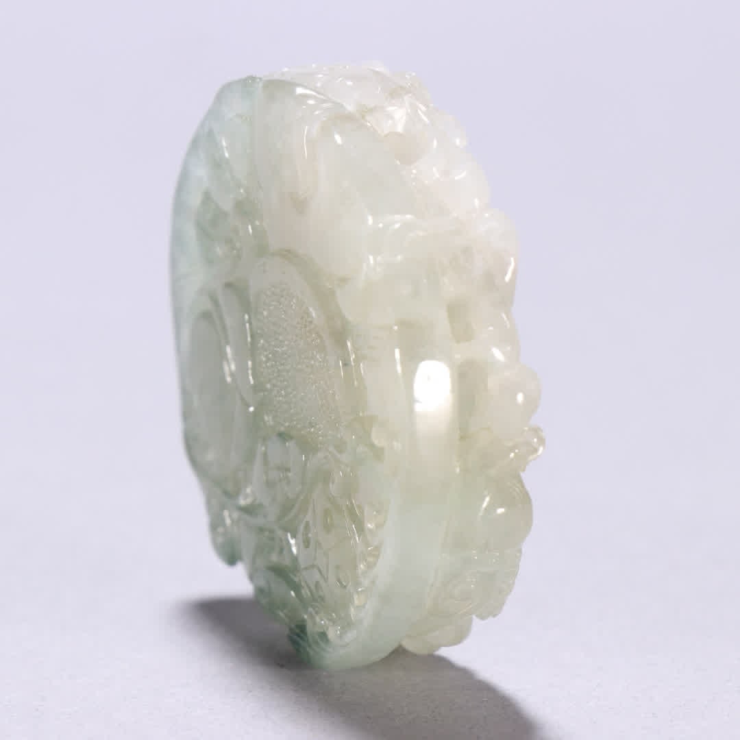 A Qing Dynasty jade beast pattern pendant - 7