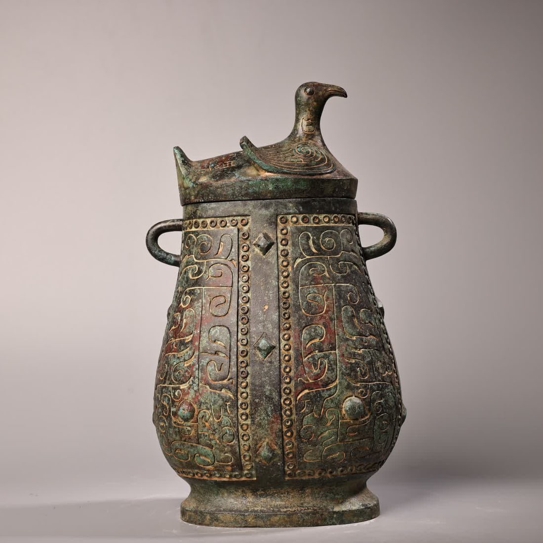 A Warring States bronze bird lid jar (1 of 9)