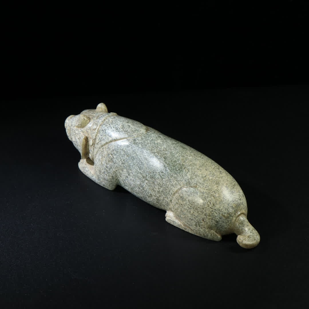 A Han Dynasty jade beast - 2