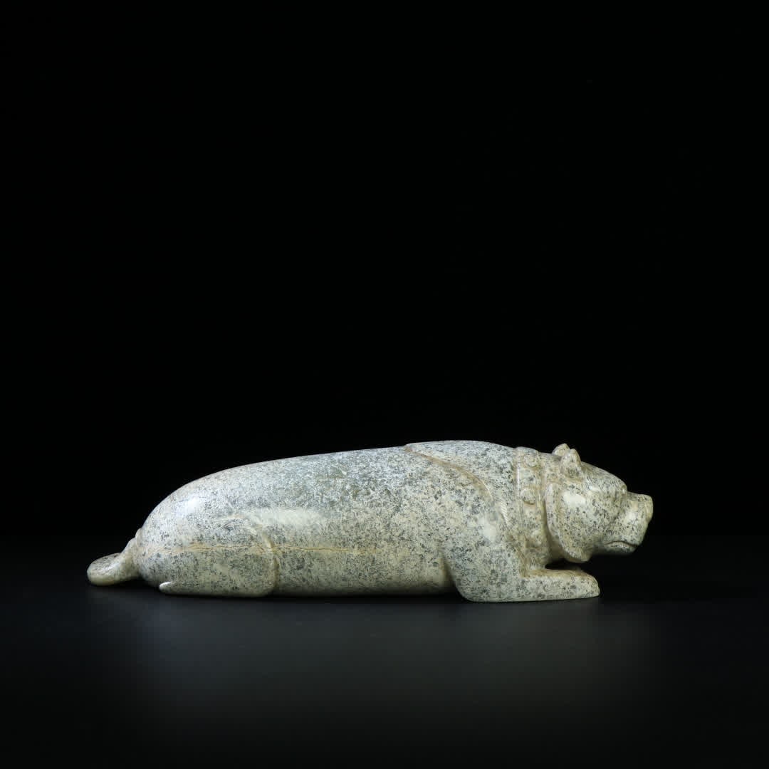 A Han Dynasty jade beast - 4