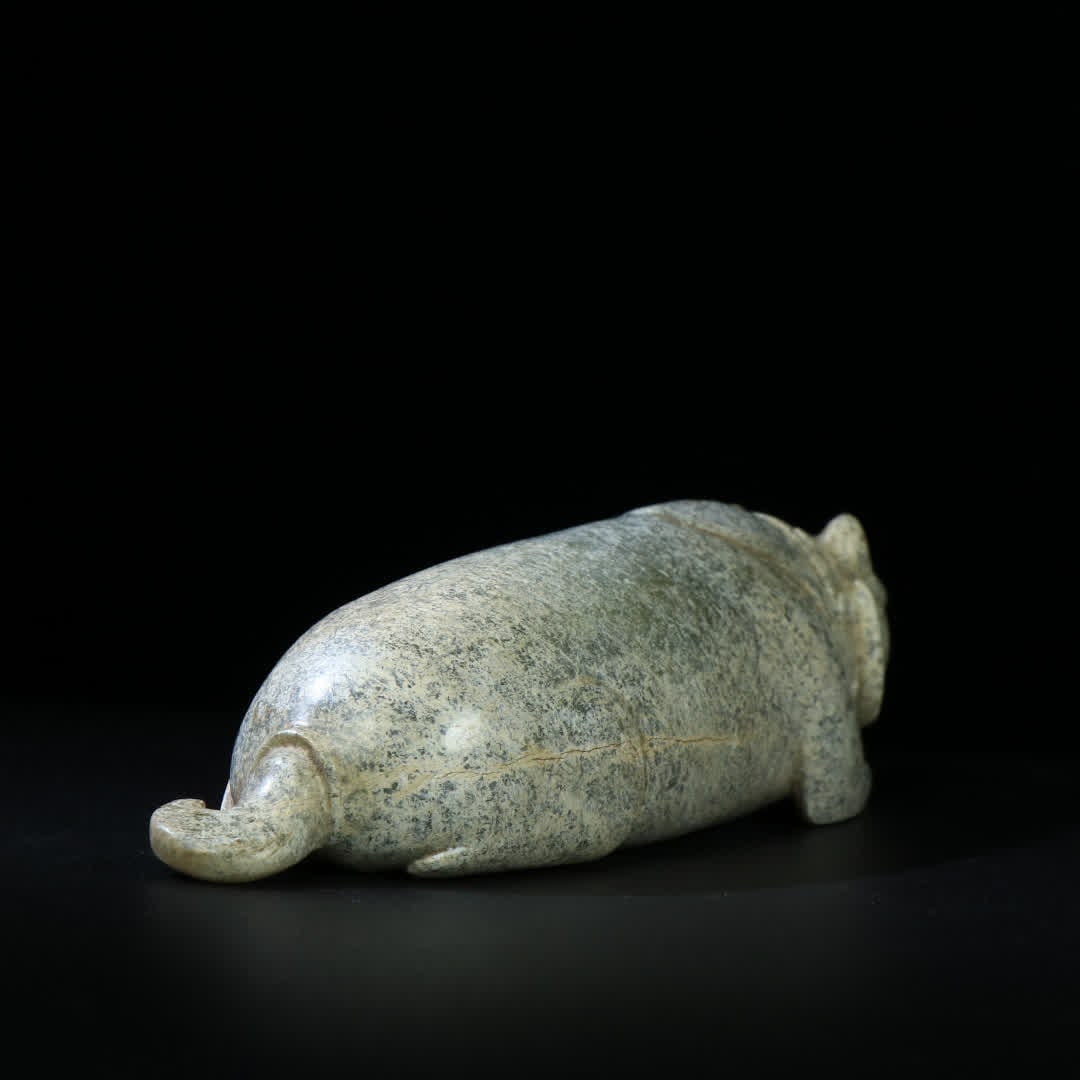 A Han Dynasty jade beast - 6
