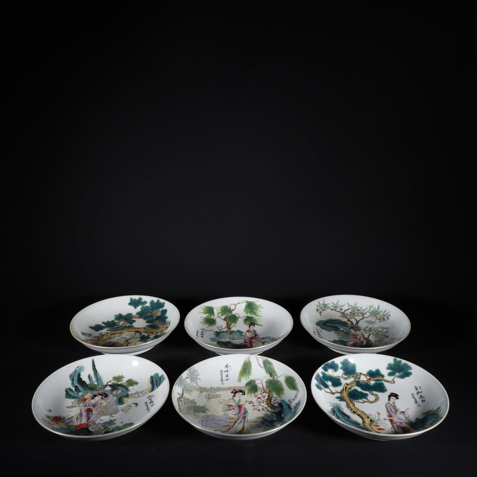 A Set of Fine Famille-Rose Character and Story Pattern Plate: A Set of Fine Famille-Rose Character and Story Pattern Plate Qing Dynasty, China Qianlong Six-character Mark Size:4.3cmx20.5cm (The Dimensions Of All Batches Are Manually Measured.If You Need More