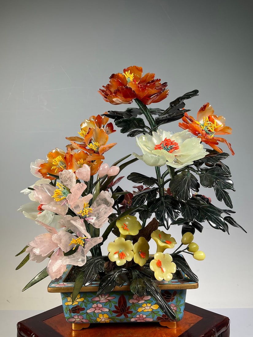An Exquisite Cloisonne Flower Pattern Bonsai: An Exquisite Cloisonne Flower Pattern Bonsai Modern Time of China Size:30cmx27cm (The Dimensions Of All Batches Are Manually Measured.If You Need More Detailed Information, Please Contact Our