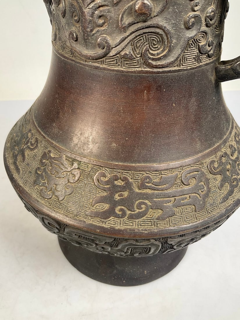 An Exquisite Bronze Beast-Face Pattern Double-Ears Vase - 7