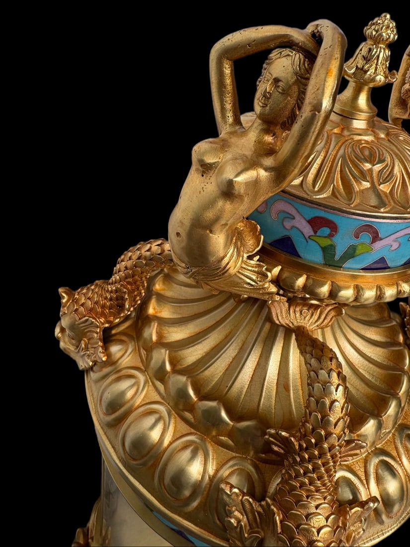 An Exquisite Gilt Bronze ainted Enamel Figure Pattern Clock - 5