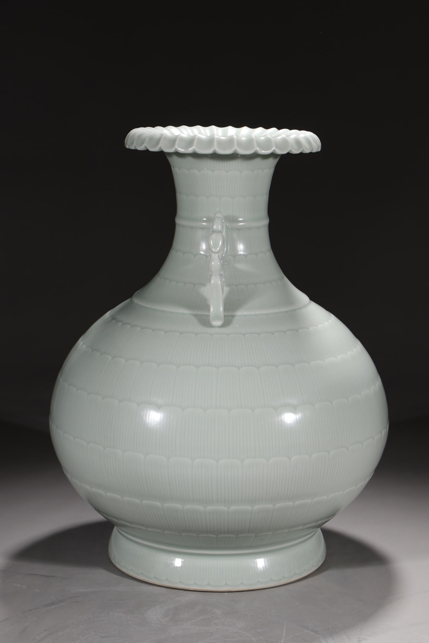 An Exquisite Celadon Glazed Double-Ears Vase - 5