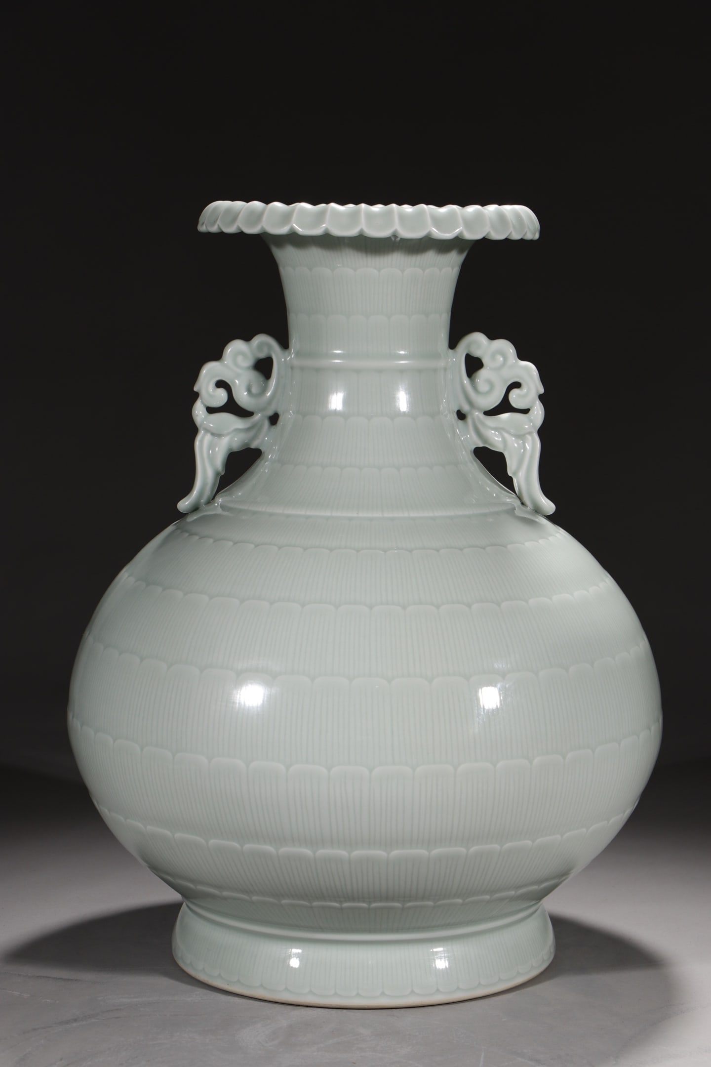 An Exquisite Celadon Glazed Double-Ears Vase - 6